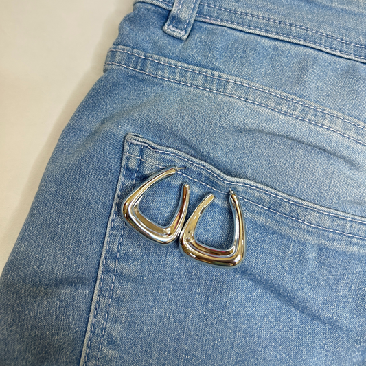 Classic Triangle Hoops