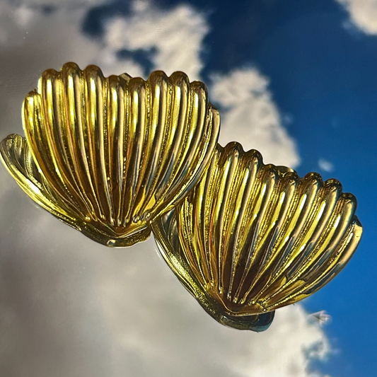Golden Shell Hearts